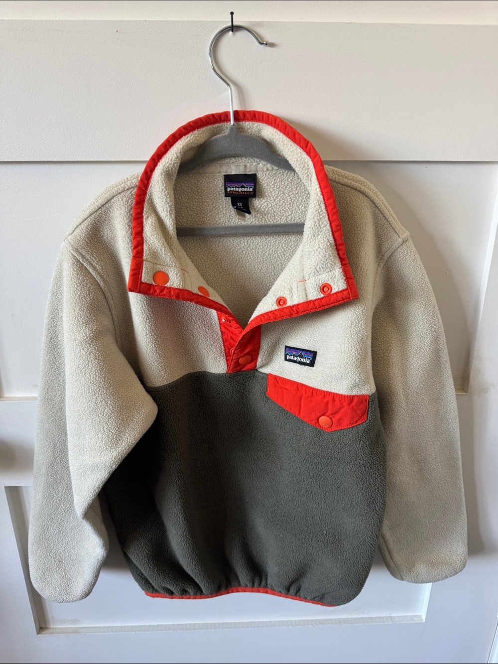Patagonia Kids Snap-T Fleece Pullover in Cream, Olive & Red Trim